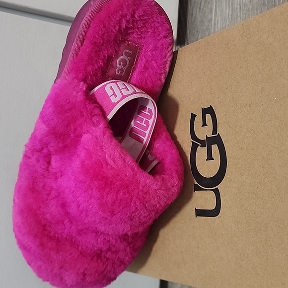 Ugg Clog FLuff - Picture 3 of 4